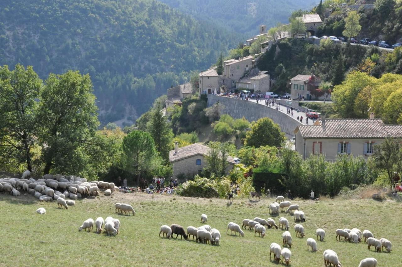 Vila Escapades En Ventoux Venasque Exteriér fotografie